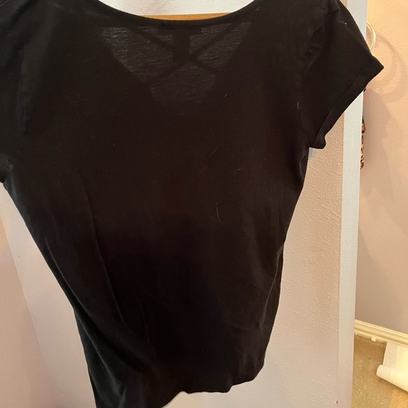 simple black top with crosses - Picture 2 of 3